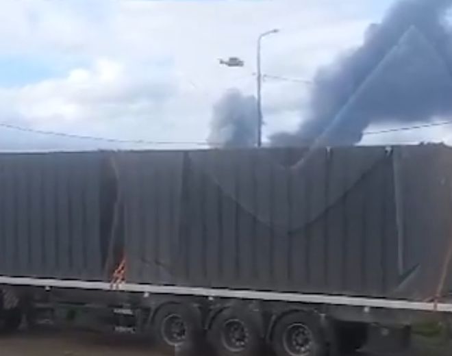 炸机被命中起火爆炸 乌特别军事行动建奇功pg电子免费模拟器木马屠城！41架战略轰(图3)
