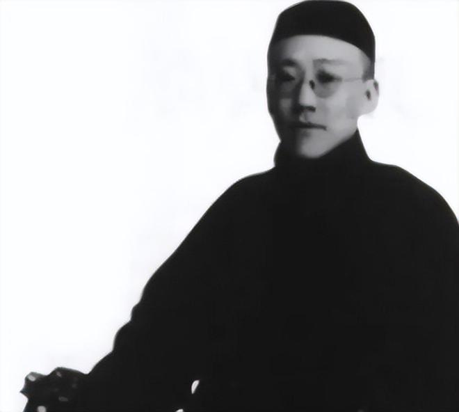 ：袁世凯87岁孙子太冻龄曹锟孙女罕见亮相pg电子模拟器试玩军阀后人聚会照片曝光(图5)